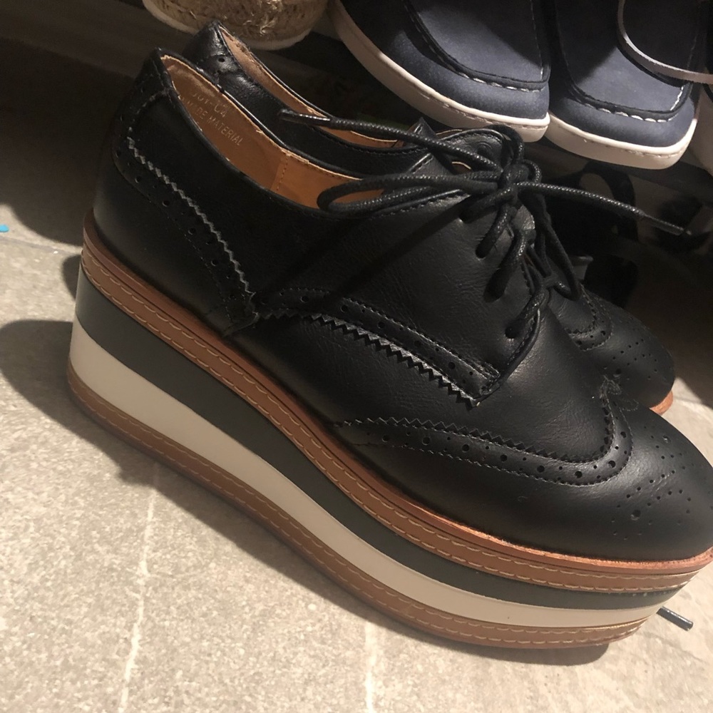 Platform shoes